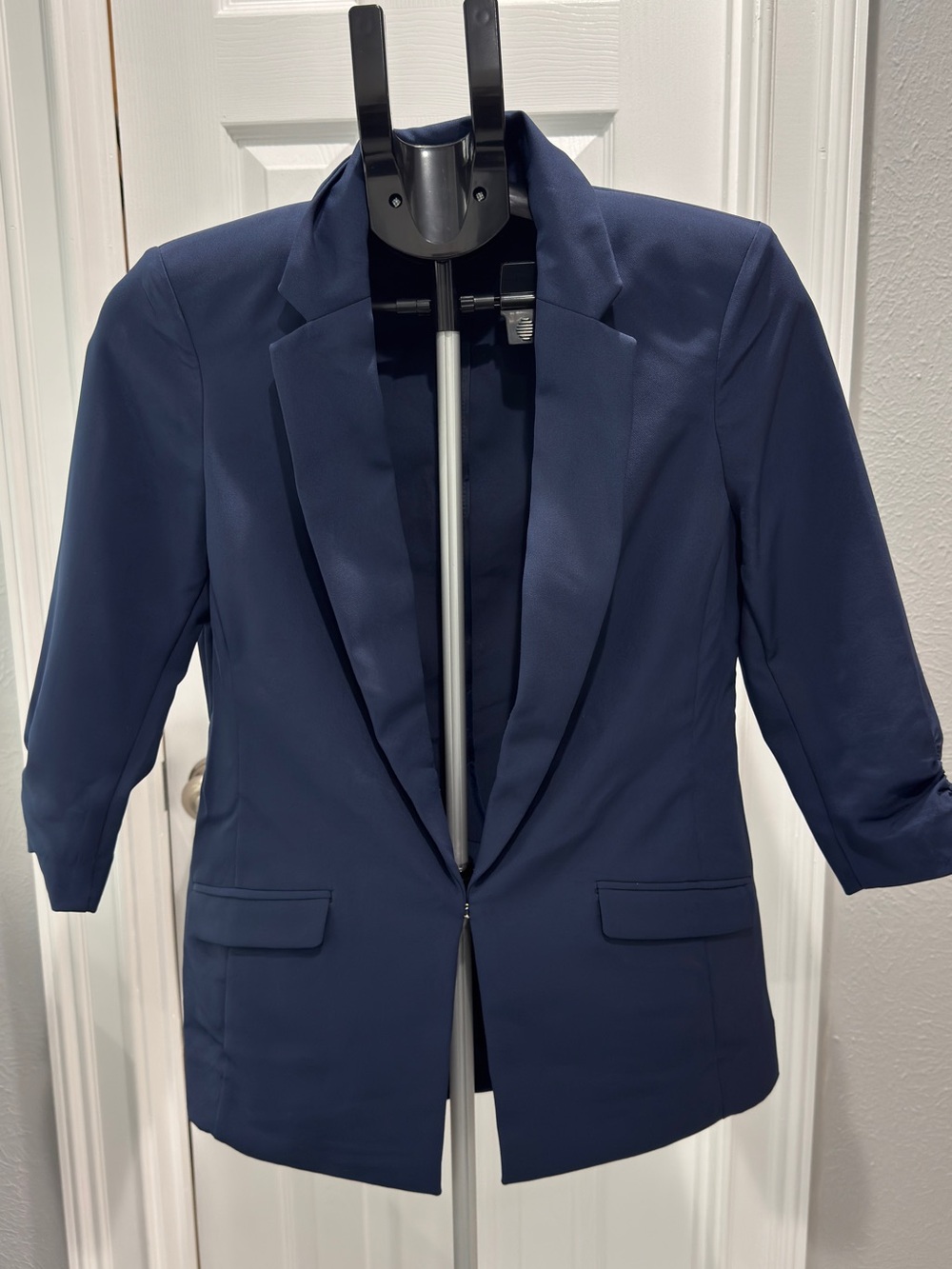 International Concepts 3/4 quarter arm dress blazer. size petite small